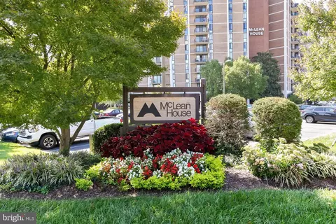 6800 Fleetwood Rd #804, Mclean, VA 22101 photo 2
