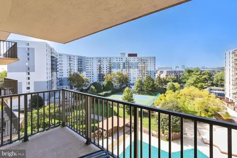 6800 Fleetwood Rd #804, Mclean, VA 22101 photo 39
