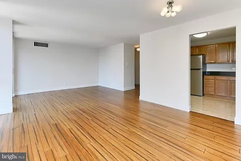 6800 Fleetwood Rd #804, Mclean, VA 22101 photo 22
