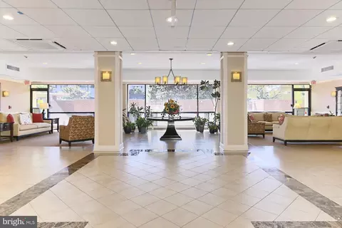 6800 Fleetwood Rd #804, Mclean, VA 22101 photo 5