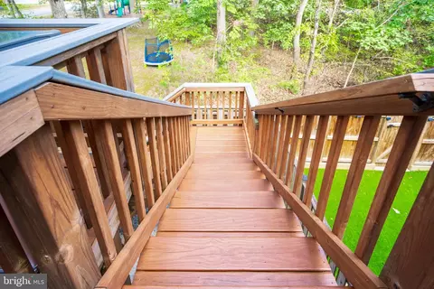 7205 Squirrel Run Ct, Springfield, VA 22152 photo 13