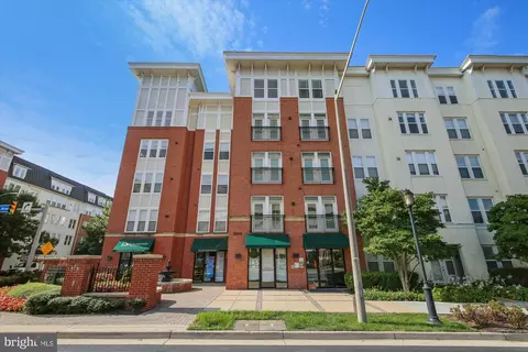 2665 Prosperity Ave #225, Fairfax, VA 22031