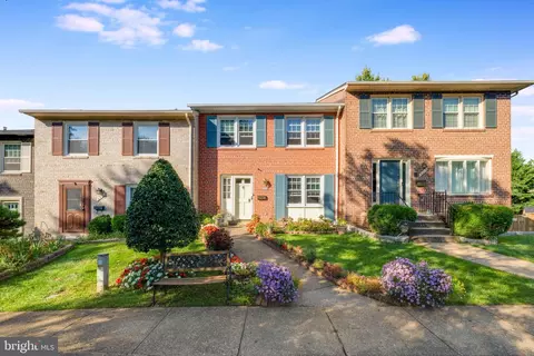 4716 Exeter St, Annandale, VA 22003