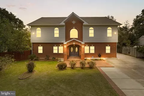 6001 Hibbling Ave, Springfield, VA 22150 photo 1