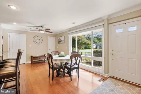 7312 Inzer St, Springfield, VA 22151 photo 9