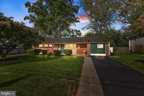 7312 Inzer St, Springfield, VA 22151 photo 2