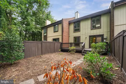 2149 Colts Neck Ct, Reston, VA 20191 photo 23