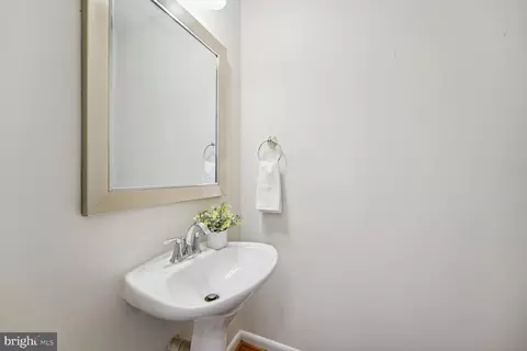 2149 Colts Neck Ct, Reston, VA 20191 photo 14