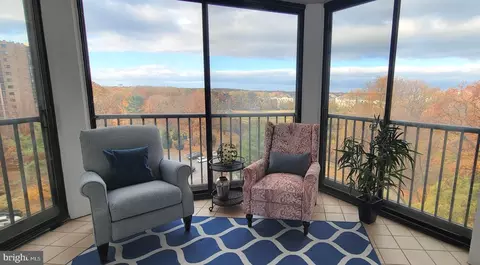 5901 Mount Eagle Dr #903, Alexandria, VA 22303