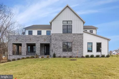 9135 Belvedere Branch Dr, Great Falls, VA 22066