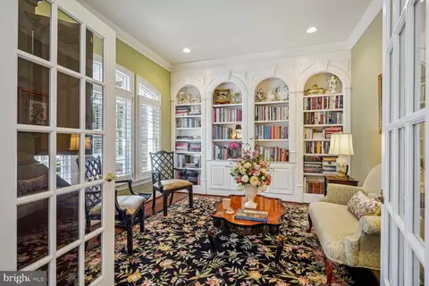 1585 Maddux Ln, Mclean, VA 22101 photo 7