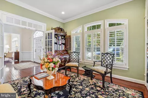 1585 Maddux Ln, Mclean, VA 22101 photo 8