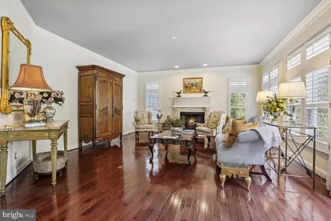 1585 Maddux Ln, Mclean, VA 22101 photo 16