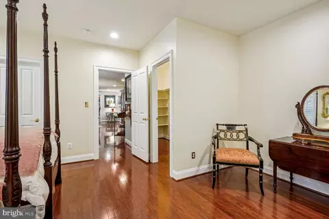 1585 Maddux Ln, Mclean, VA 22101 photo 46