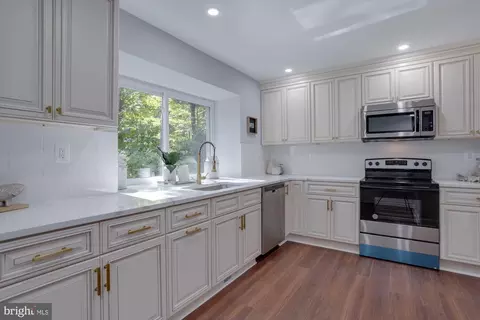 2392 Generation Dr, Reston, VA 20191 photo 7