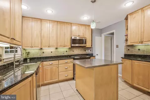 6621 Sandover Ct, Springfield, VA 22152 photo 15