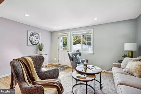 8335 Brookvale Ct, Springfield, VA 22153 photo 6
