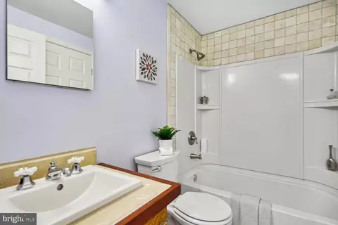 8335 Brookvale Ct, Springfield, VA 22153 photo 16