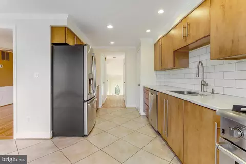 7012 Braddock Mews Pl, Springfield, VA 22151 photo 31