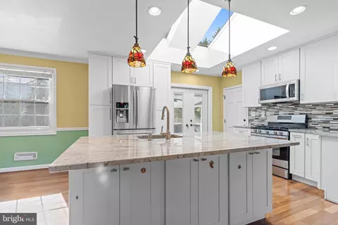 6437 Tucker Ave, Mclean, VA 22101 photo 10
