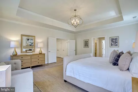 Bedroom - 1826 Dalmation Dr, Mclean, VA 22101 photo 2 of 2