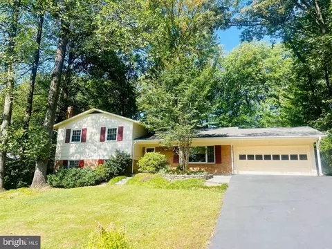 3616 Dorado Ct, Fairfax, VA 22031