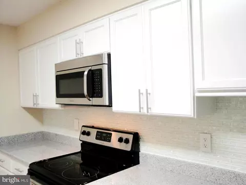 8360 Greensboro Dr #619, Mclean, VA 22102 photo 27