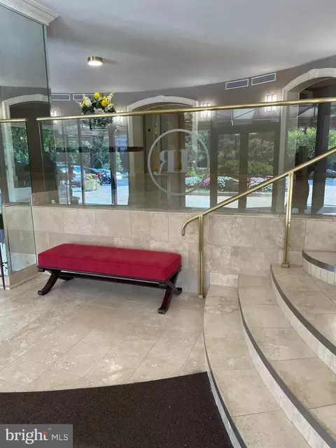 8360 Greensboro Dr #619, Mclean, VA 22102 photo 21