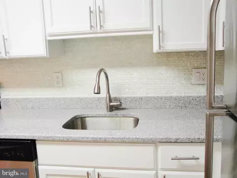 8360 Greensboro Dr #619, Mclean, VA 22102 photo 28