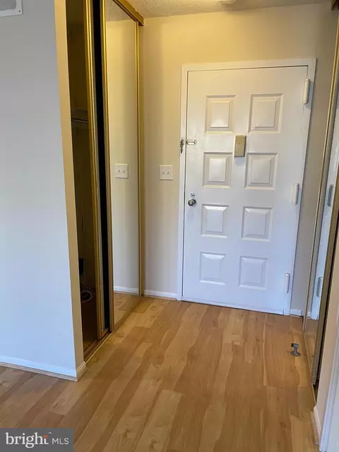 8360 Greensboro Dr #619, Mclean, VA 22102 photo 5