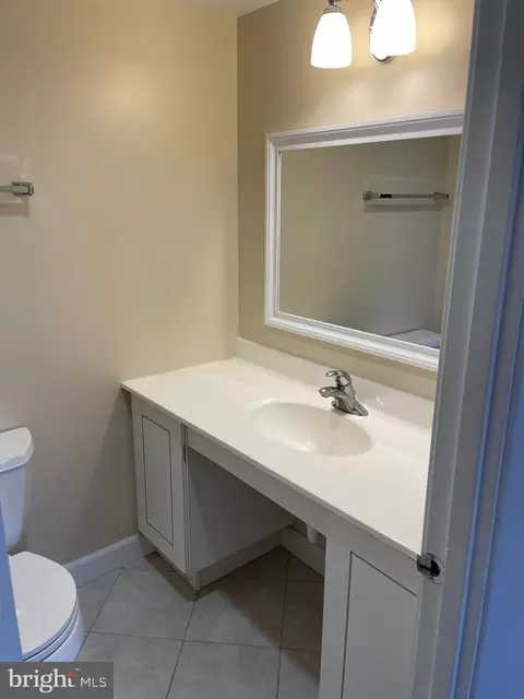 8360 Greensboro Dr #619, Mclean, VA 22102 photo 8