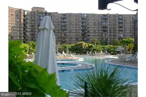 8360 Greensboro Dr #619, Mclean, VA 22102 photo 34
