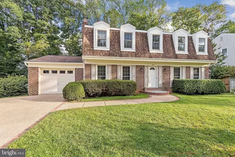 8611 Nanlee Dr, Springfield, VA 22152