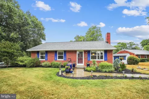 4101 Zion Ct, Alexandria, VA 22312