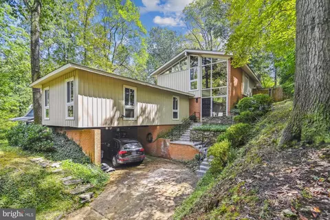 6219 Park Rd, Mclean, VA 22101