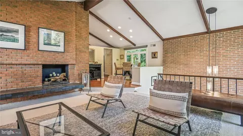 6219 Park Rd, Mclean, VA 22101 photo 4