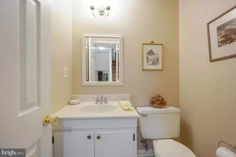2177 Pond View Ct, Reston, VA 20191 photo 33