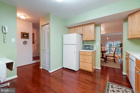 2177 Pond View Ct, Reston, VA 20191 photo 10