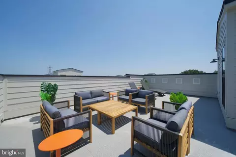 13696 Innovation Station Loop, Herndon, VA 20171