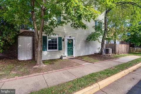4123 Pleasant Meadow Ct #90C, Chantilly, VA 20151