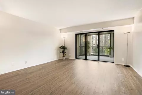5903 Mount Eagle Dr #707, Alexandria, VA 22303