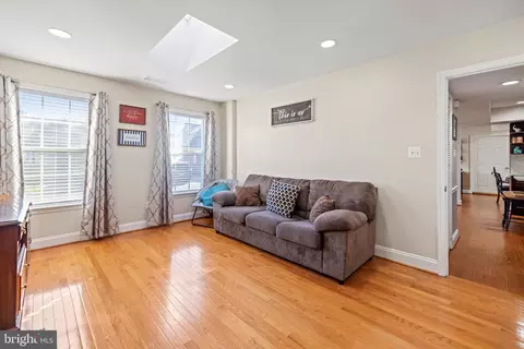 7319 Beverly Park Dr, Springfield, VA 22150 photo 34