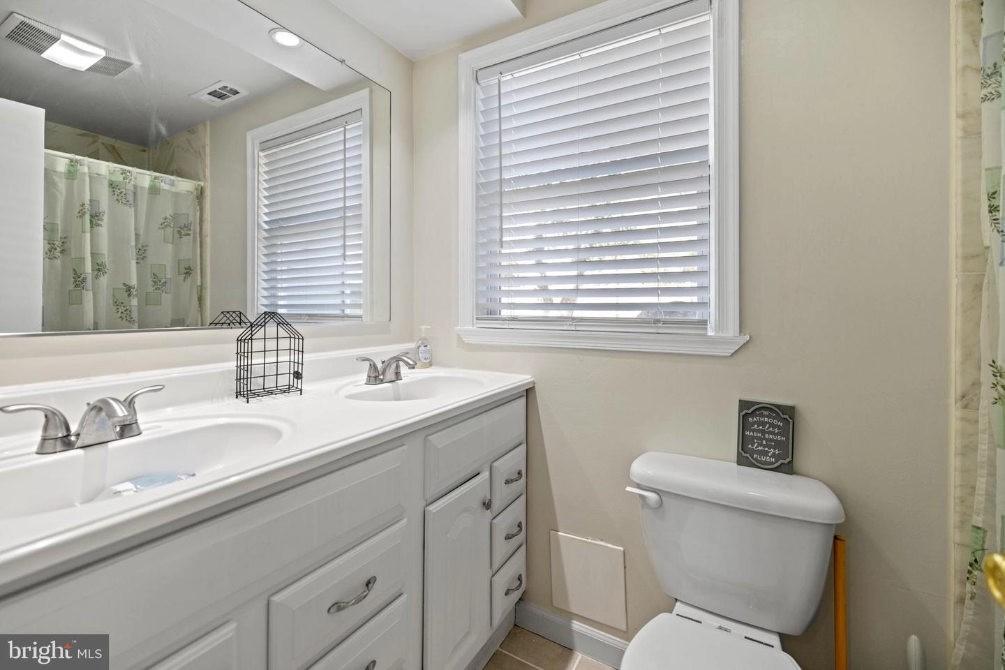 7319 Beverly Park Dr, Springfield, VA 22150 photo 32
