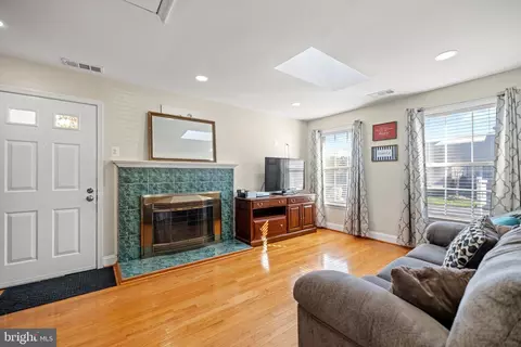 7319 Beverly Park Dr, Springfield, VA 22150 photo 33