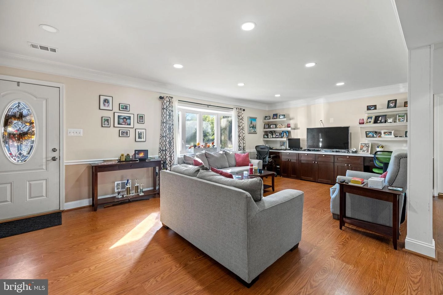 7319 Beverly Park Dr, Springfield, VA 22150 photo 5