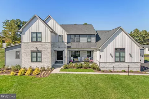 1352 Tate Modern Ln, Great Falls, VA 22066