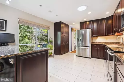 11009 Ring Rd, Reston, VA 20190 photo 15