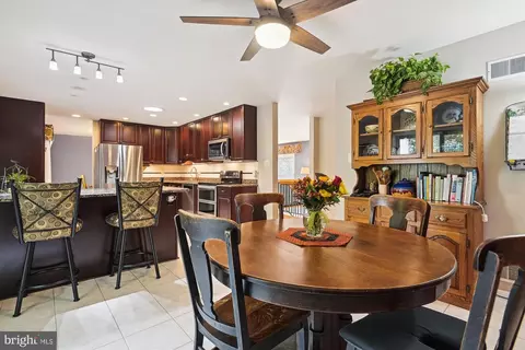 11009 Ring Rd, Reston, VA 20190 photo 14