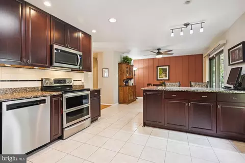11009 Ring Rd, Reston, VA 20190 photo 10