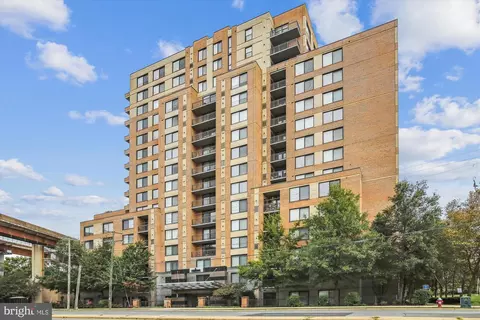 2451 Midtown Ave #1618, Alexandria, VA 22303